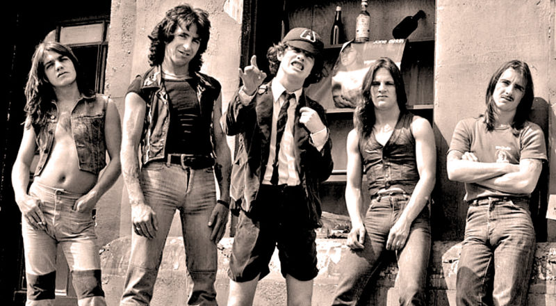 AC/DC In Concert From Golders Green - 1977 - RIP: Malcolm Young