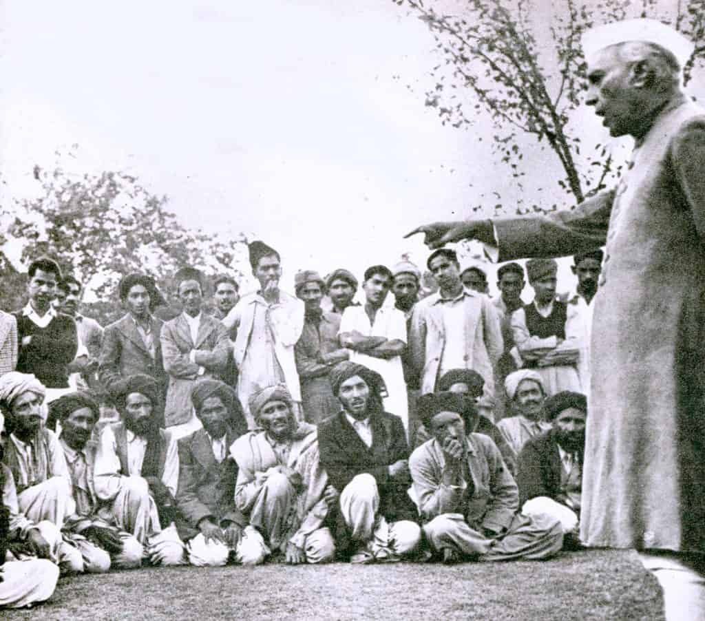 Nehru pitching the issue of Independence