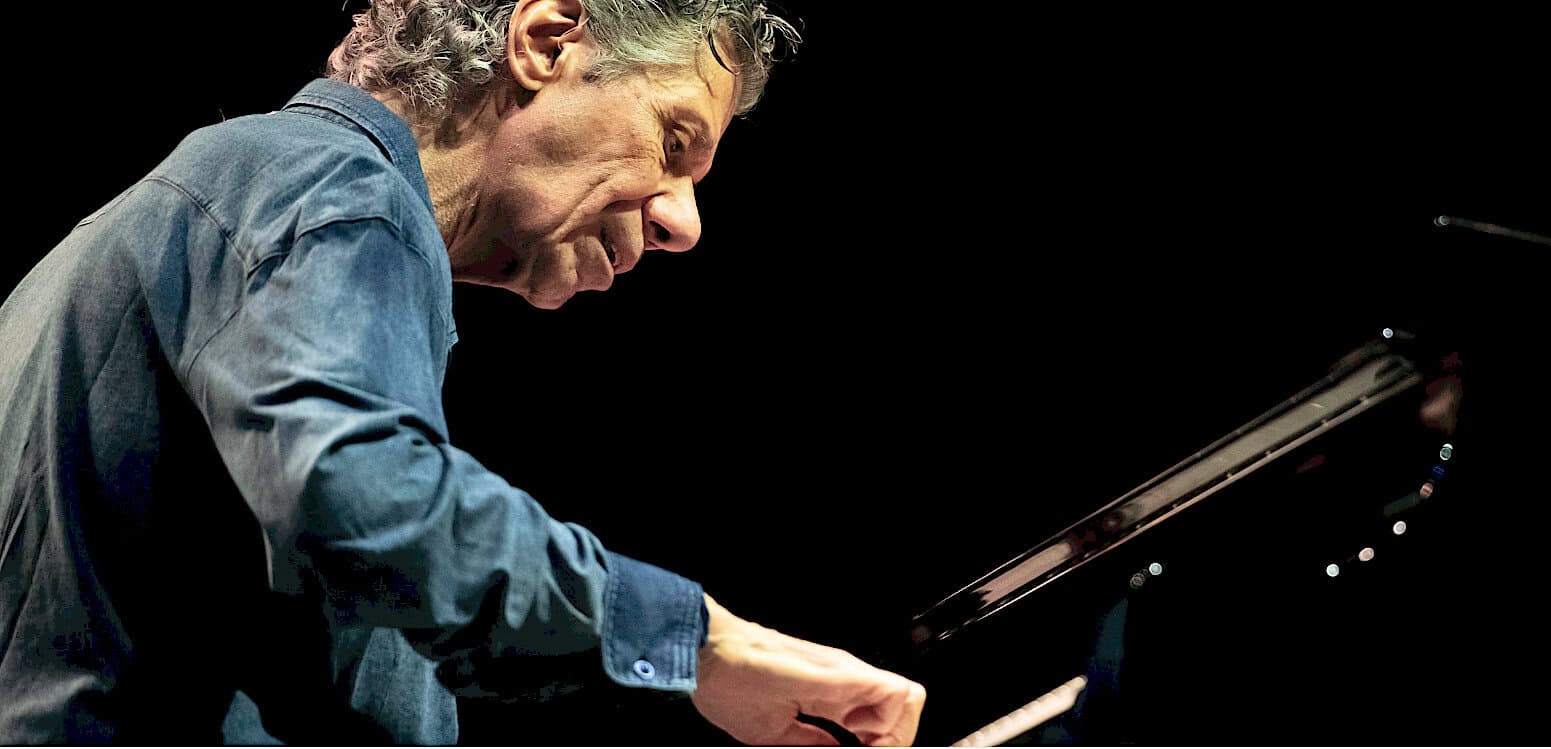Chick Corea - plays Mozart