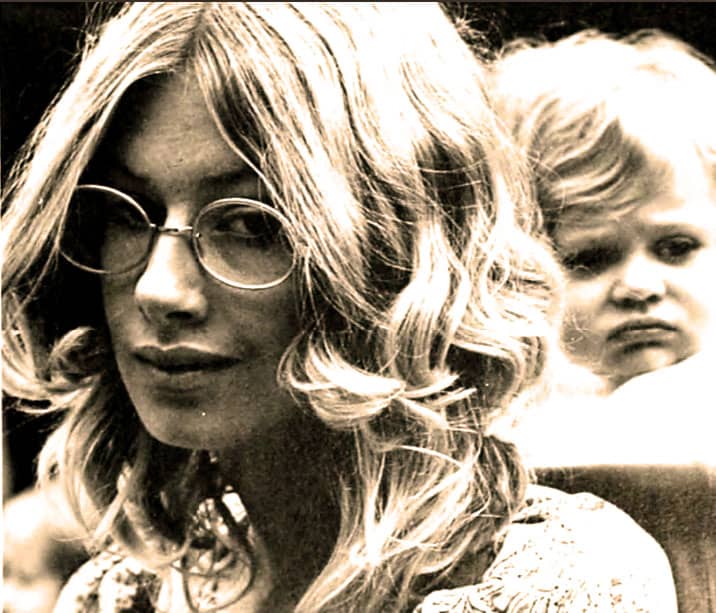 Past-daily-news-music-archive-child-interview-1960s.jpg.