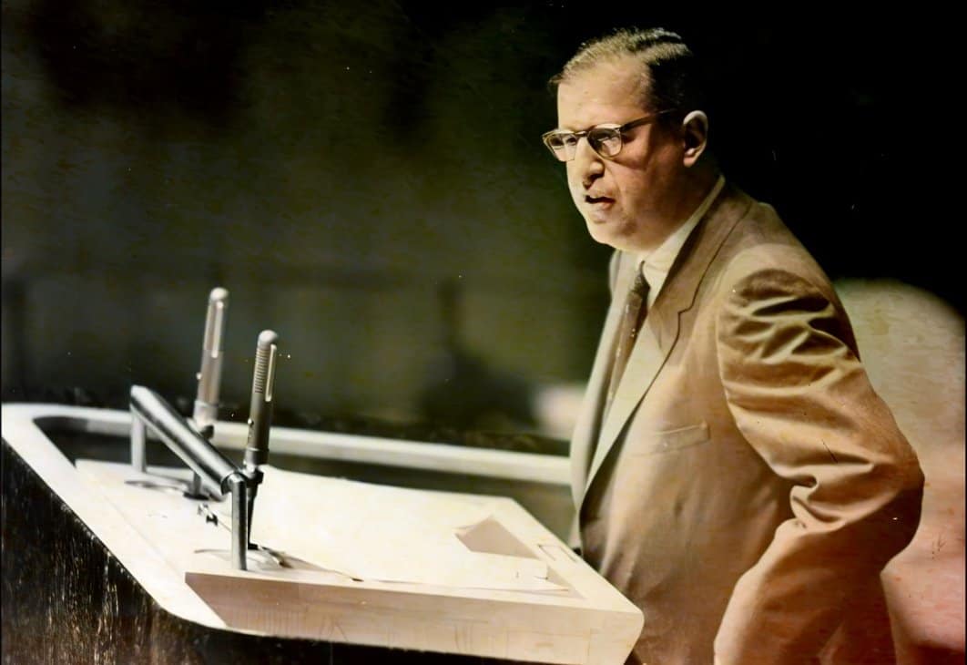 Past-daily-historical-news-music-archive-voice-recording-sound-broadcasting.